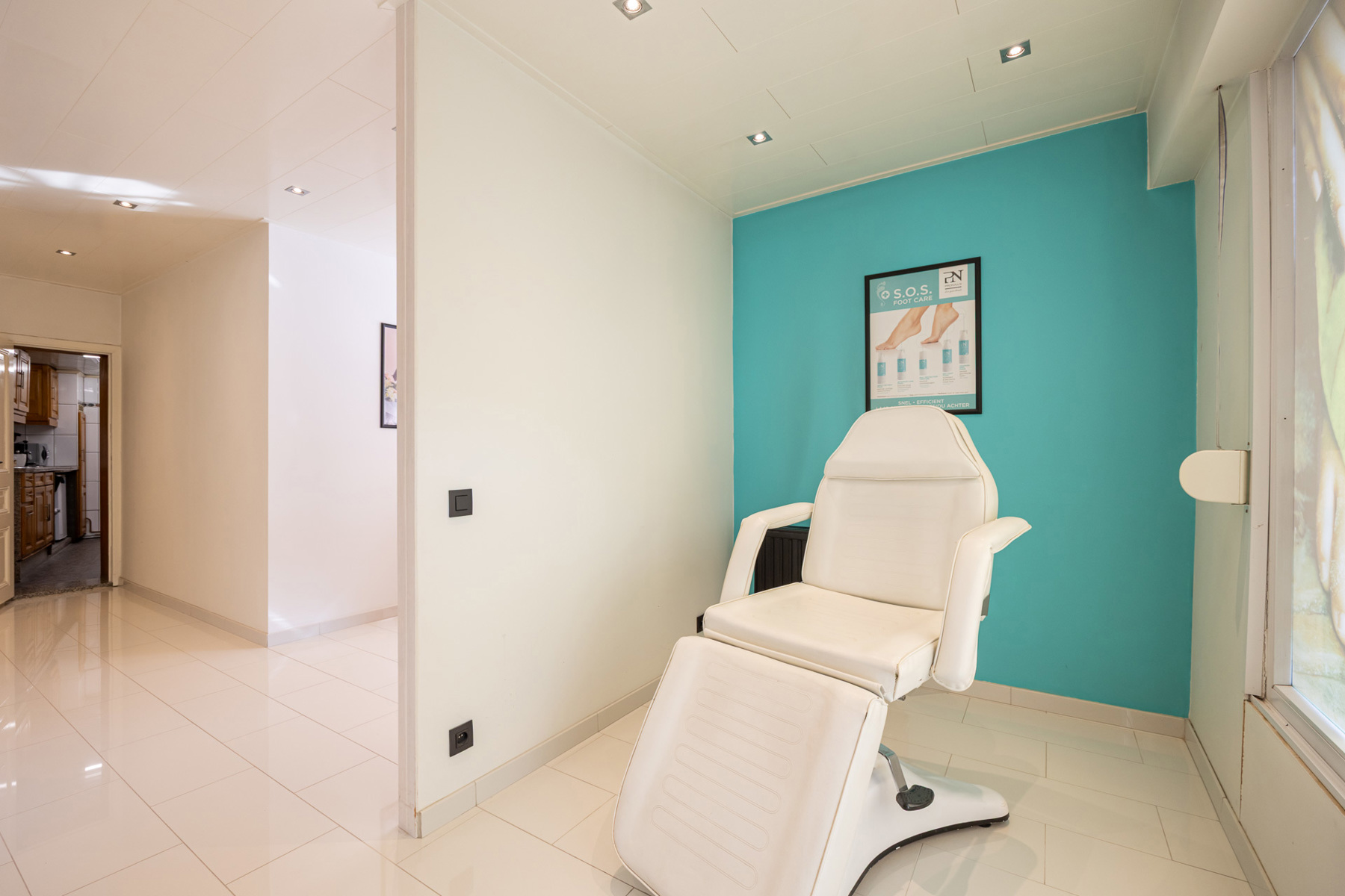 Gerenoveerd hoekpand met etalage en potentieel - foto 5