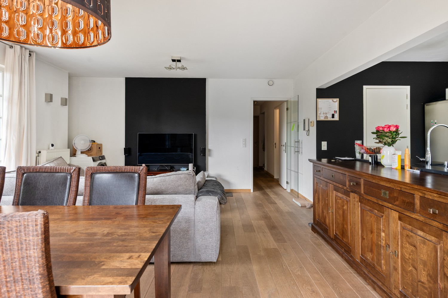 Instapklaar gelijkvloers één-slaapkamer appartement met staanplaats te Boechout - foto 5