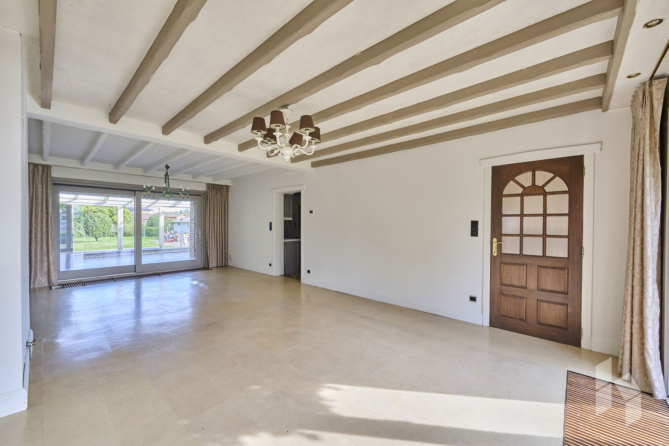 Ruime woning (226 m²) met 4 slpks nabij het centrum! - foto 2