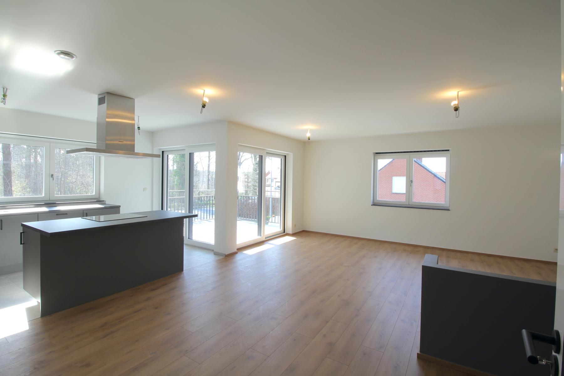Nieuwbouwappartement (1ste V) met 2 slaapkamers en zonneterras - foto 3