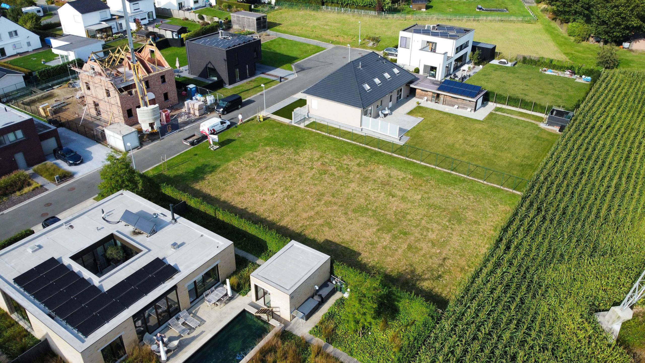 Rustig gelegen bouwgrond voor villa - foto 1