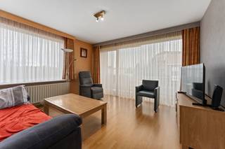 Roeselare : Instapklaar en ruim gerenoveerd appartement op toplocatie! Op zoek naar een comfortabel en lichtrijk appartement met een uitstekende...