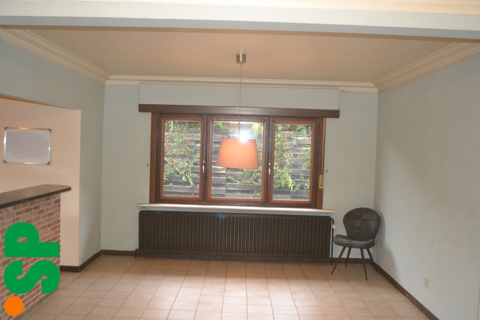 Open bebouwing met 3 slaapkamers vlak bij het centrum - foto 5