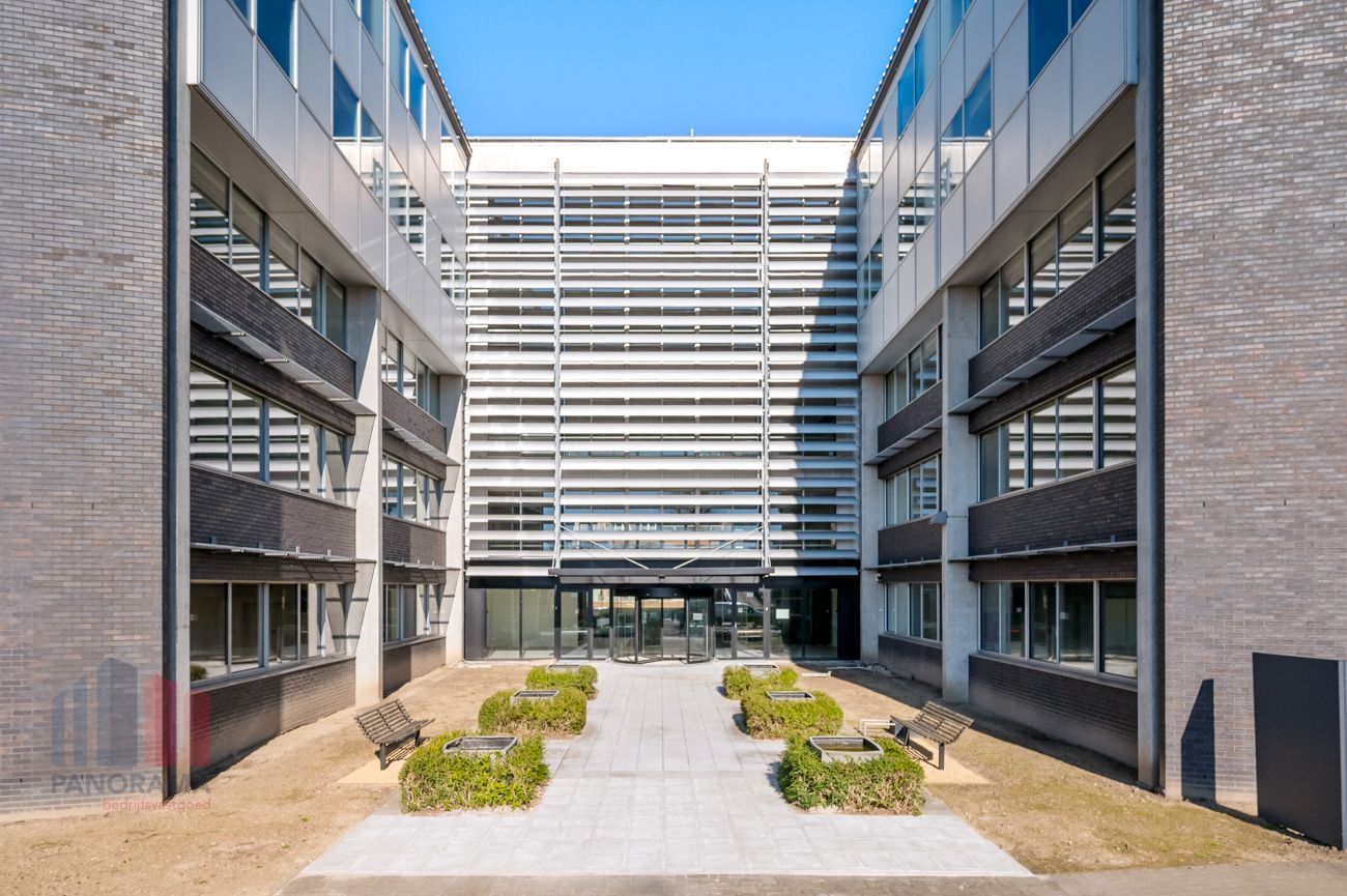 826 m² goed bereikbare instapklare kantoren nabij R4 Merelbeke - foto 5
