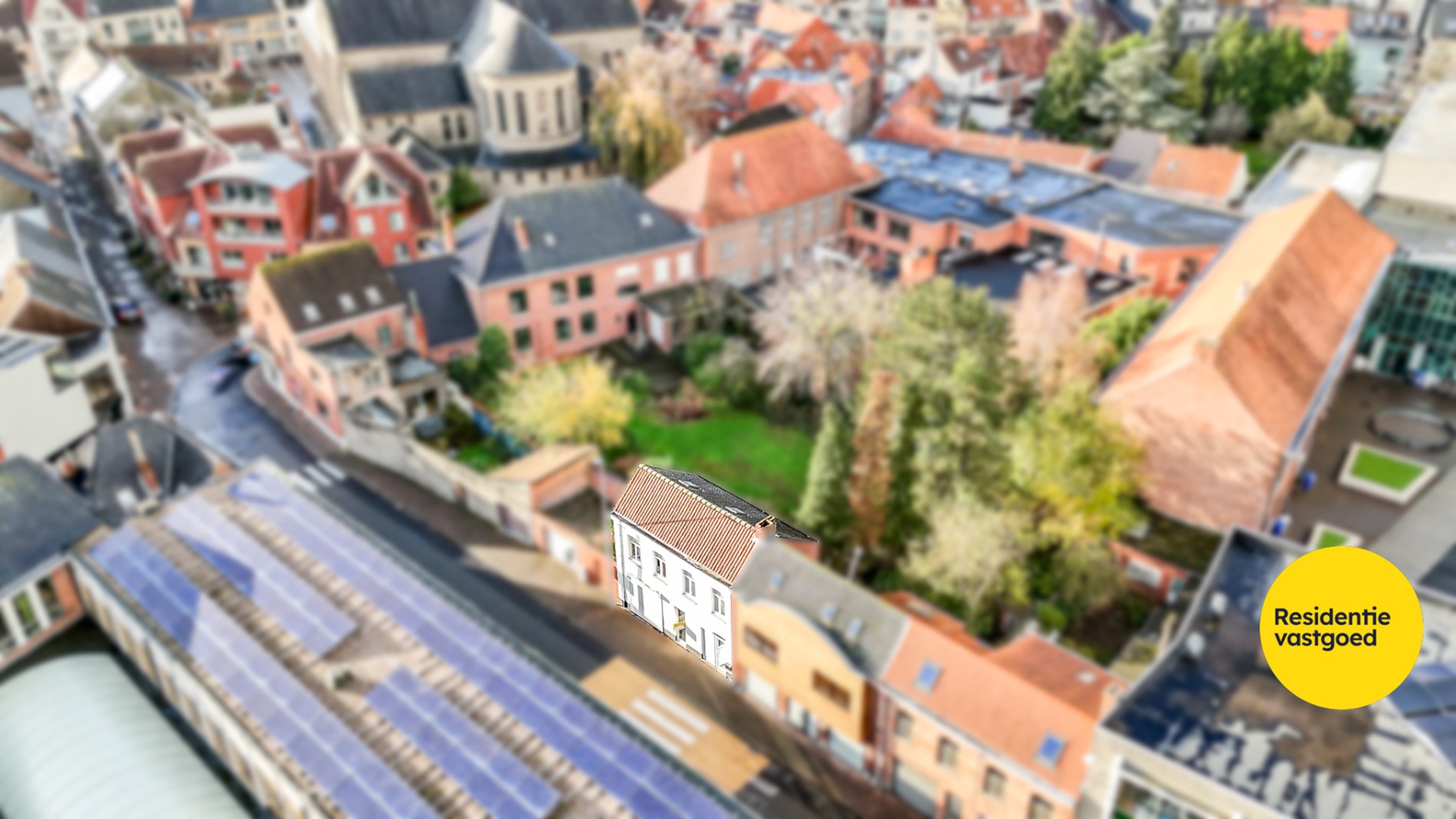 Rustig en centraal gelegen woning in Torhout! - foto 2