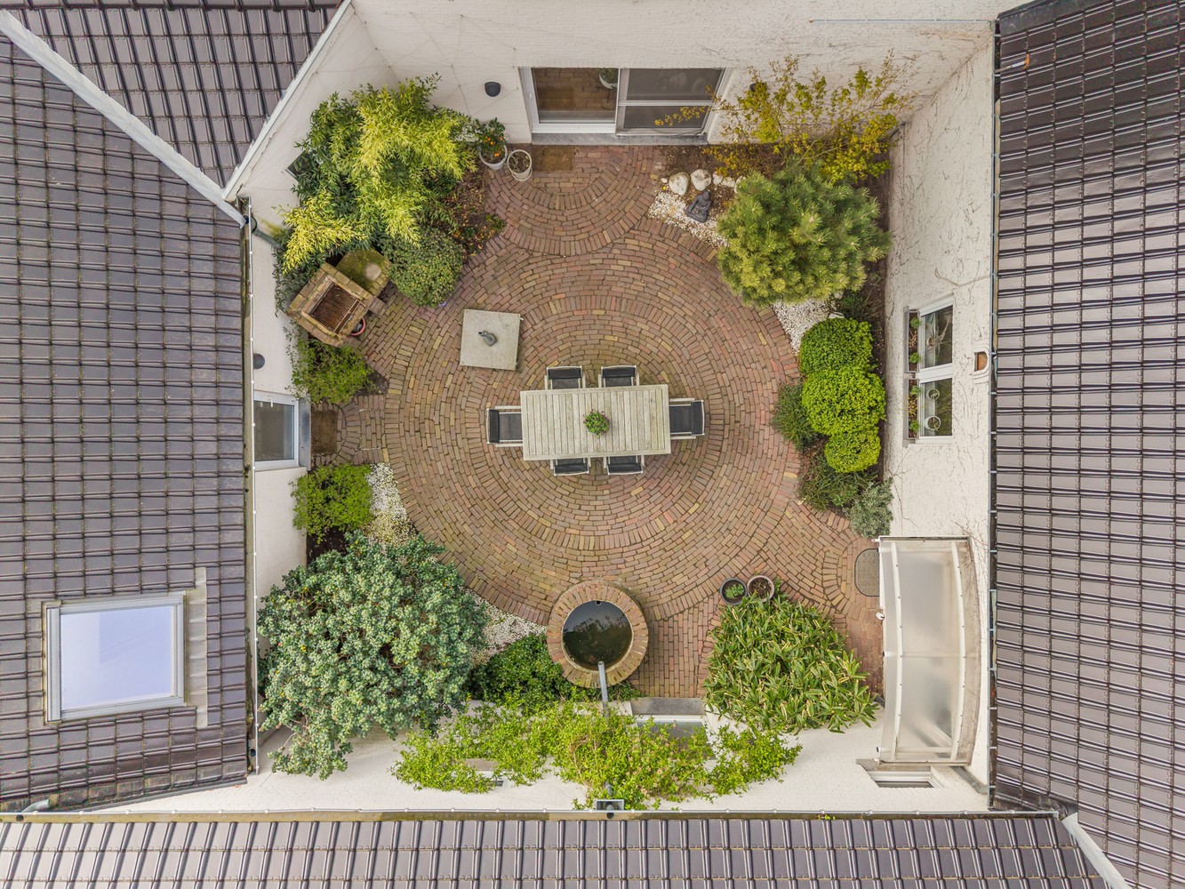 Unieke vierkantshoeve met praktijkruimte te Kozen (Nieuwerkerken) 🏡✨ - foto 2