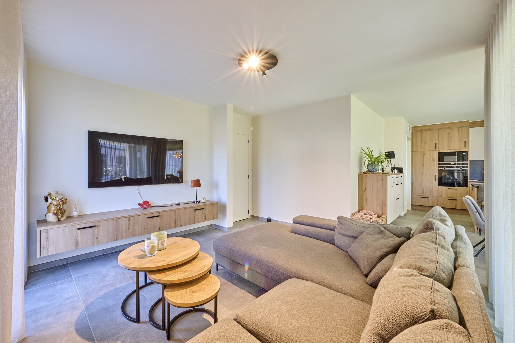 Mooi ruim gelijkvloers nieuwbouw appartement met tuintje !  - foto 5