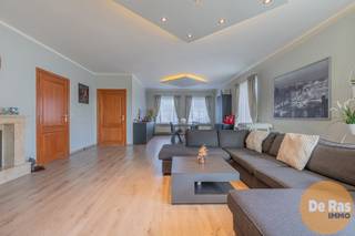 HELDERGEM - Deze prachtige open bebouwing combineert landelijke charme met moderne voorzieningen en is zeer energiezuining. Bij binnenkomst wordt...