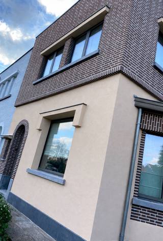 Deze HOB is volledig gerenoveerd en gelegen in een rustige, doodlopende straat in Sint-Niklaas.Dankzij de vlotte bereikbaarheid van belangrijke...