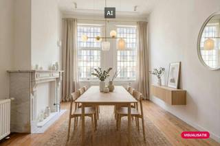 De op te frissen woning te koop met vier slaapkamers en ruime stadstuin is gelegen in een gegeerde buurt aan de Lange Leemstraat. Dit is een zeer centrale ligging vlakbij het Groen Kwartier, Zurenborg, het station van Berchem en andere belangrijke invalswegen. <br /><br />De woning is thans ingedeeld in twee wooneenheden, maar kan met beperkte aanpassingen terug omgevormd worden tot een eengezinswoning.<br /><br />Indeling<br />ruime kelderverdieping<br />gelijkvloers:<br />- inkomhal<br />- leefruimte<br />- open keuken met eetruimte<br />- badkamer<br />- stadstuin van 50m² met Zuid-oriëntatie<br /><br />eerste verdieping:<br />- badkamer<br />- keuken (kan omgevormd worden tot een slaapkamer)<br />- twee slaapkamers<br /><br />tweede verdieping:<br />- twee slaapkamers<br /><br />Zolder<br /> <br />troeven:<br />- toplocatie<br />- af te werken naar eigen smaak<br />- tuin is ook te bereiken via een aparte inkomdeur aan de straatkant<br /><br />Deze woning wordt te koop aangeboden voor een vraagprijs van 699.000 euro.<br /><br />Deze AI-visualisaties zijn bedoeld als inspiratie. Er werd geen rekening gehouden met technische specificaties, stedenbouwkundige voorschriften of de concrete mogelijkheden tot realisatie.<br />Visualisaties te ontdekken op onze website www.dewaele.com<br /><br />Bent u geïnteresseerd in een appartement of woning te koop in Antwerpen? Aarzel dan niet om ons te contacteren. <br />Had u graag uw eigen eigendom te koop aangeboden contacteer ons dan voor een vrijblijvende schatting, telefonisch op het nummer 03/206.76.76 of per mail naar antwerpen@dewaele.com.<br /><br />EPC: 382 kWh/m² / UC: 3867624<br />EPC: 275 kWh/m² / UC: 3881325<br /><br />Bestuursmaatregelen in het maatregelenregister: nee<br /><br />Deze AI-visualisaties zijn bedoeld als inspiratie. Er werd geen rekening gehouden met technische specificaties, stedenbouwkundige voorschriften of de concrete mogelijkheden tot realisatie.