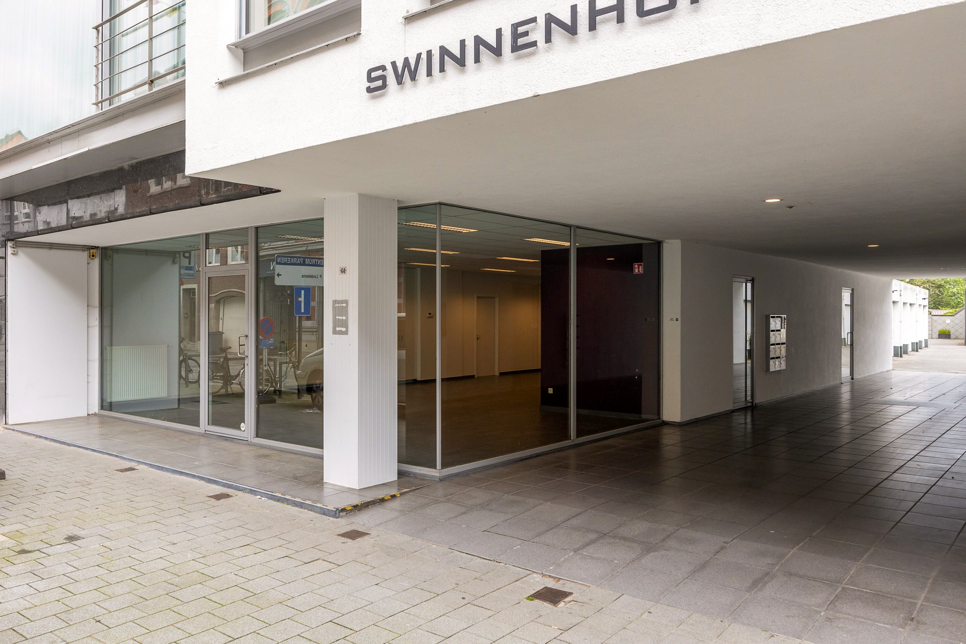 Commercial for sale in Turnhout - photo 1