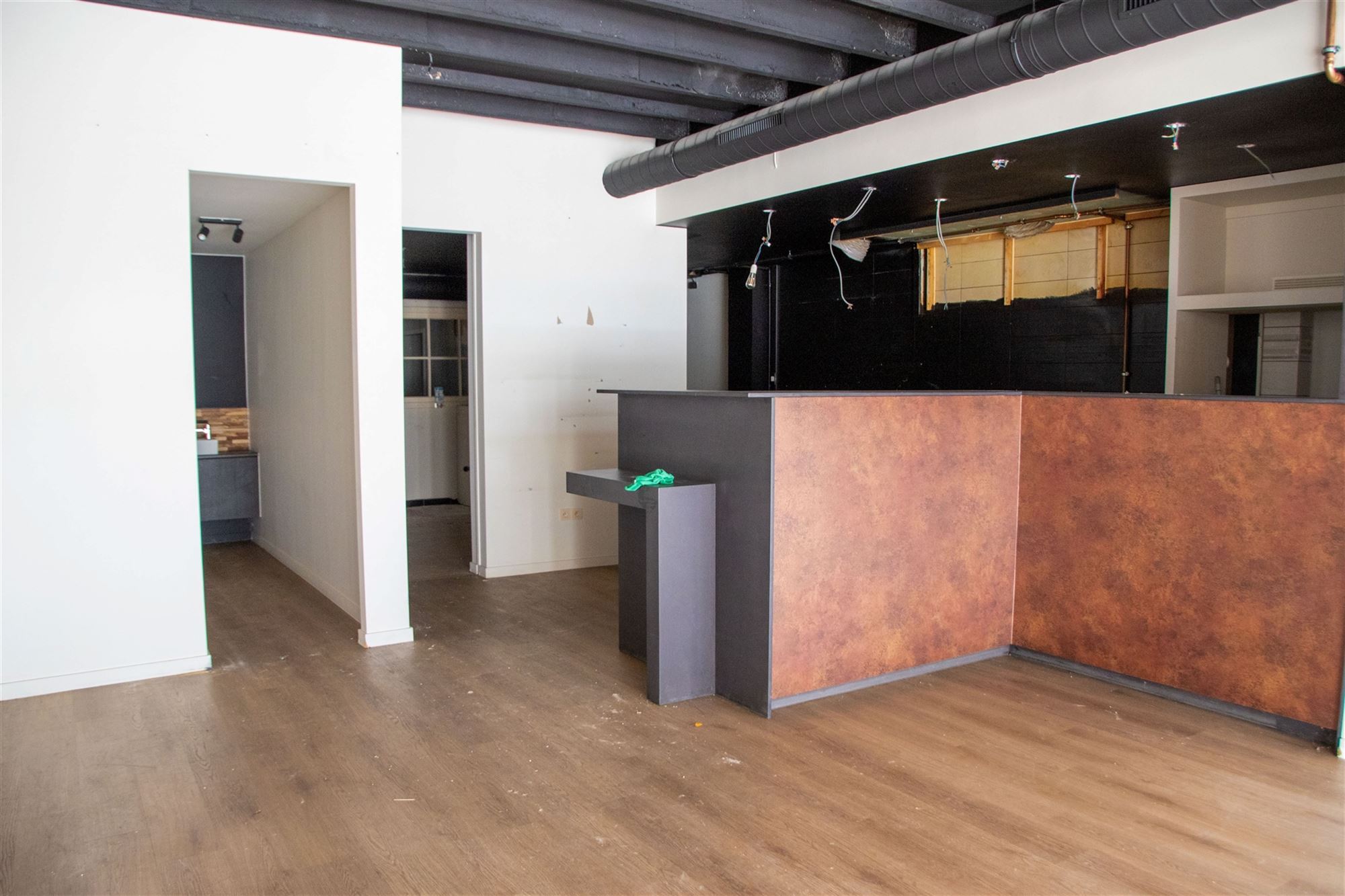 Commercieel gelijkvloers van 125m² - foto 4