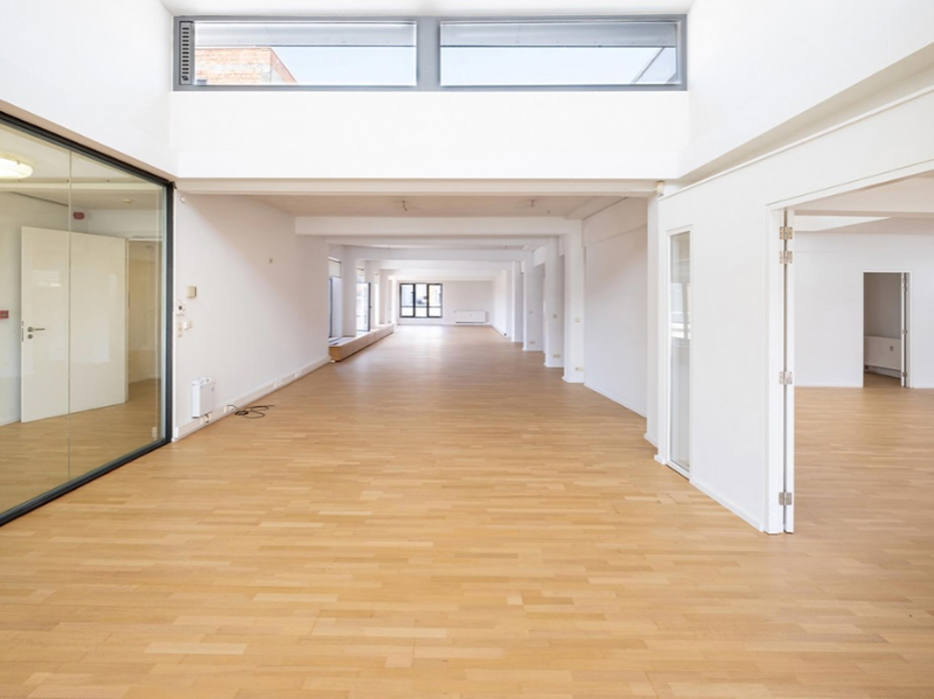 Commercial for rent in Brussels - photo 3