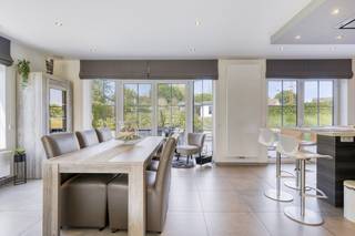 This beautiful, energy-efficient home (EPC A) of 272 m² in Meise is perfect for those seeking comfort, space, and sustainability. Built in 2013,...