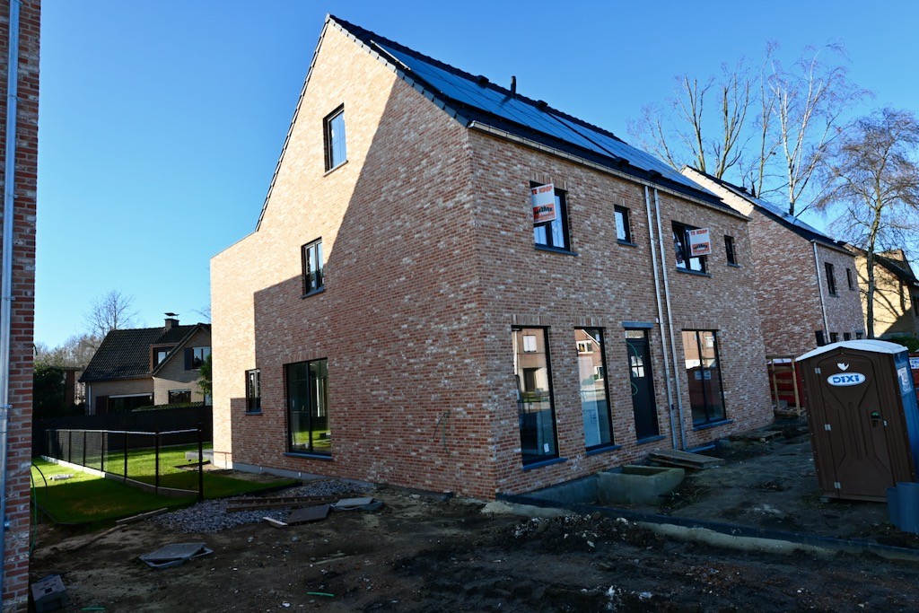 Maison à vendre à Nijlen avec 4 chambres - photo 1