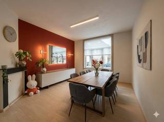 Spacieuse maison mitoyenne à vendre à Meenseweg 87 à Ypres. Cette maison prête à emménager à vendre est située sur un beau terrain de 475 m²...