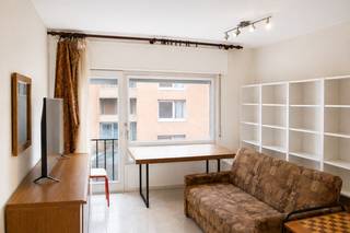 On the first floor of Residence Fabiola, located at Astridlaan 22 in Blankenberge, you will find this practical one-bedroom apartment in a...