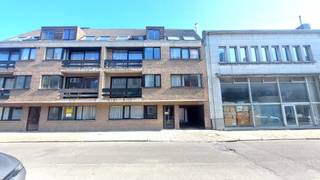 Gezellig appartement op centrale ligging op de Vuurtorenwijk<br />op wandelafstand van openbaar vervoer, spuikom en Oosteroever.<br /><br />Bewoonbare oppervlakte van 55m² met een privatieve genummerde parkeerplaats achteraan het gebouw.<br /><br />Het appartement is voorzien met een inkomhal met apart toilet.<br />Een lichtrijke ruime woonkamer met open ingerichte keukenblok.<br /><br />1 ruime slaapkamer met aanpalende badkamer met lavabomeubel en douche.<br /><br />Centrale verwarming met gaswandketel.<br />EPC waarde 137 kWh = LABEL B <br />Blanco keuring elektrische installatie <br /><br />Op heden is het appartement nog verhuurd aan 545 euro + 25 lasten tot eind februari 2026.<br />Het appartement is dus beschikbaar vanaf 1 maart 2026 <br /><br />Verlaagde prijs,  dus mis deze kans niet. <br />Ideaal voor jonge starter! <br /><br /> 