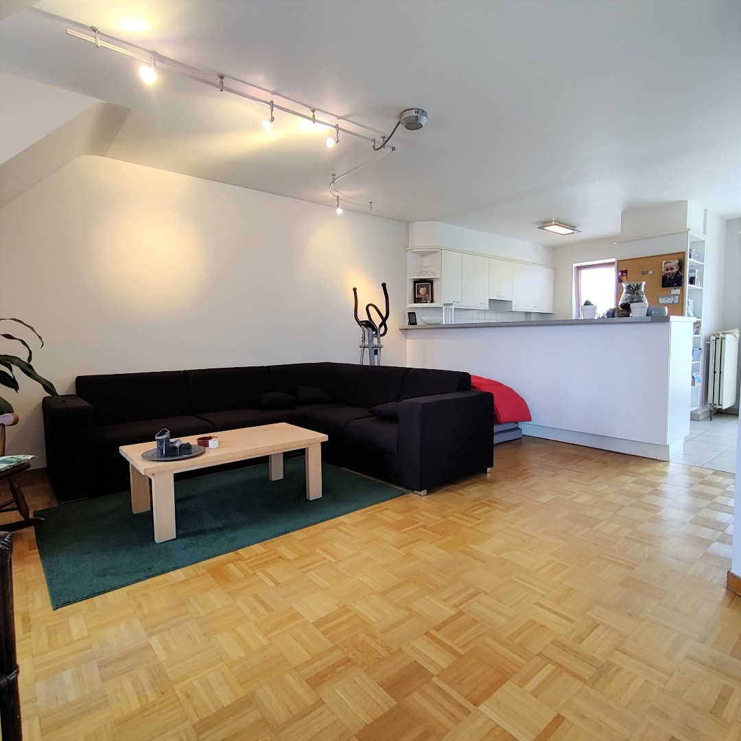 Dakappartement met 2 slaapkamers en groot zonnig terras in centrum van Geel - foto 5