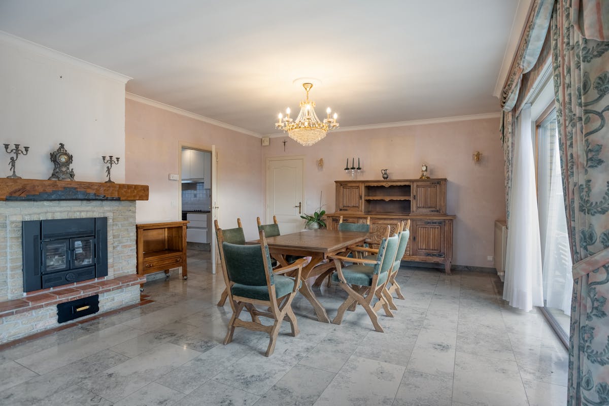 Gelijkvloerse villa op een perceel van maar liefst 2 342m² - foto 4