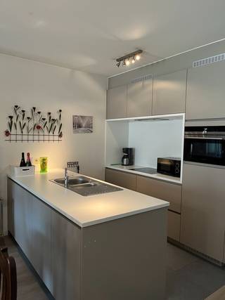 NIEUW : Gelijkvloers appartement"Residentie BENJAMIN" bestaande uit 4 nieuwbouwappartementen. Volledig modern afgewerkt gelijkvloers appartement met...