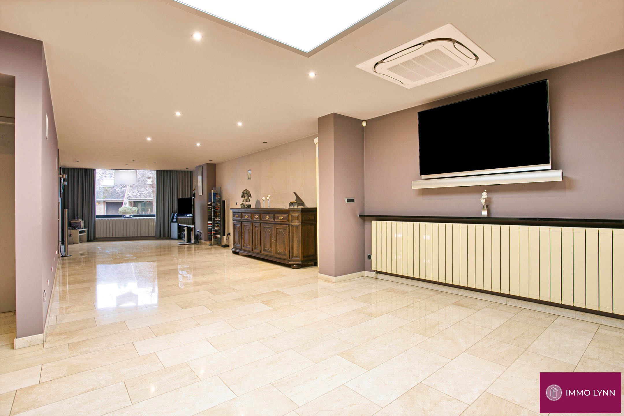 Luxueuze woning met groot magazijn/ commerciële ruimte! - foto 5