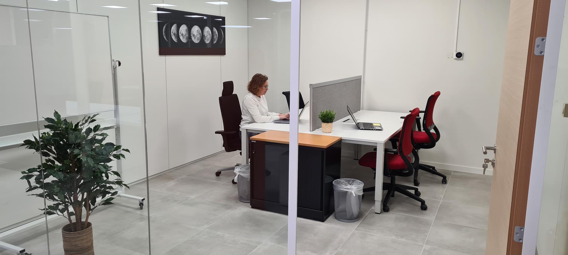 Uw gemeubeld kantoor in Mol. - foto 1