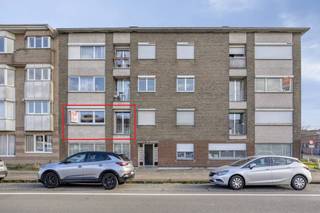 Apartment for sale in Boomlayout:- entrance hall with built-in wardrobe - separate toilet- living room with lots of light- separate kitchen -...