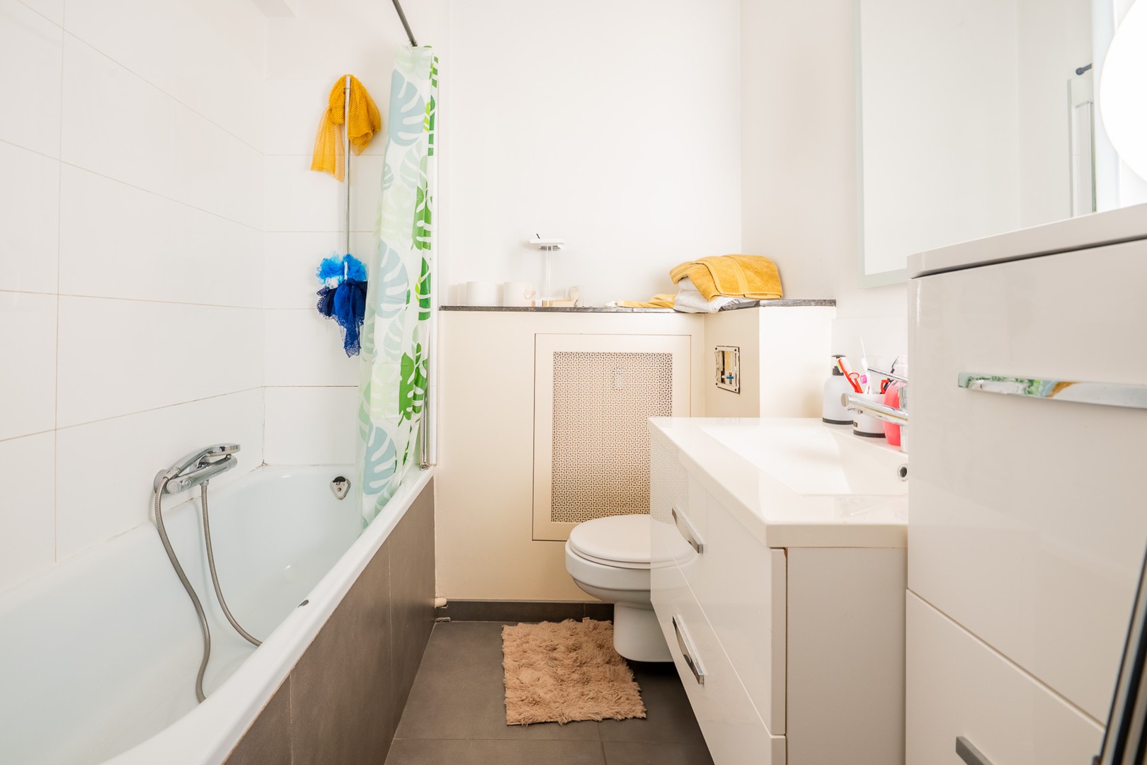 Appartement op toplocatie, midden in het bruisende hart van Antwerpen! - foto 5