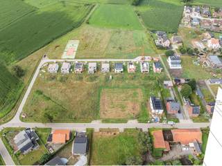 Ontdek deze unieke kans om uw droomwoning te realiseren aan Vogelsanck, een rustige en landelijk gelegen woonlocatie net buiten de dorpskern...