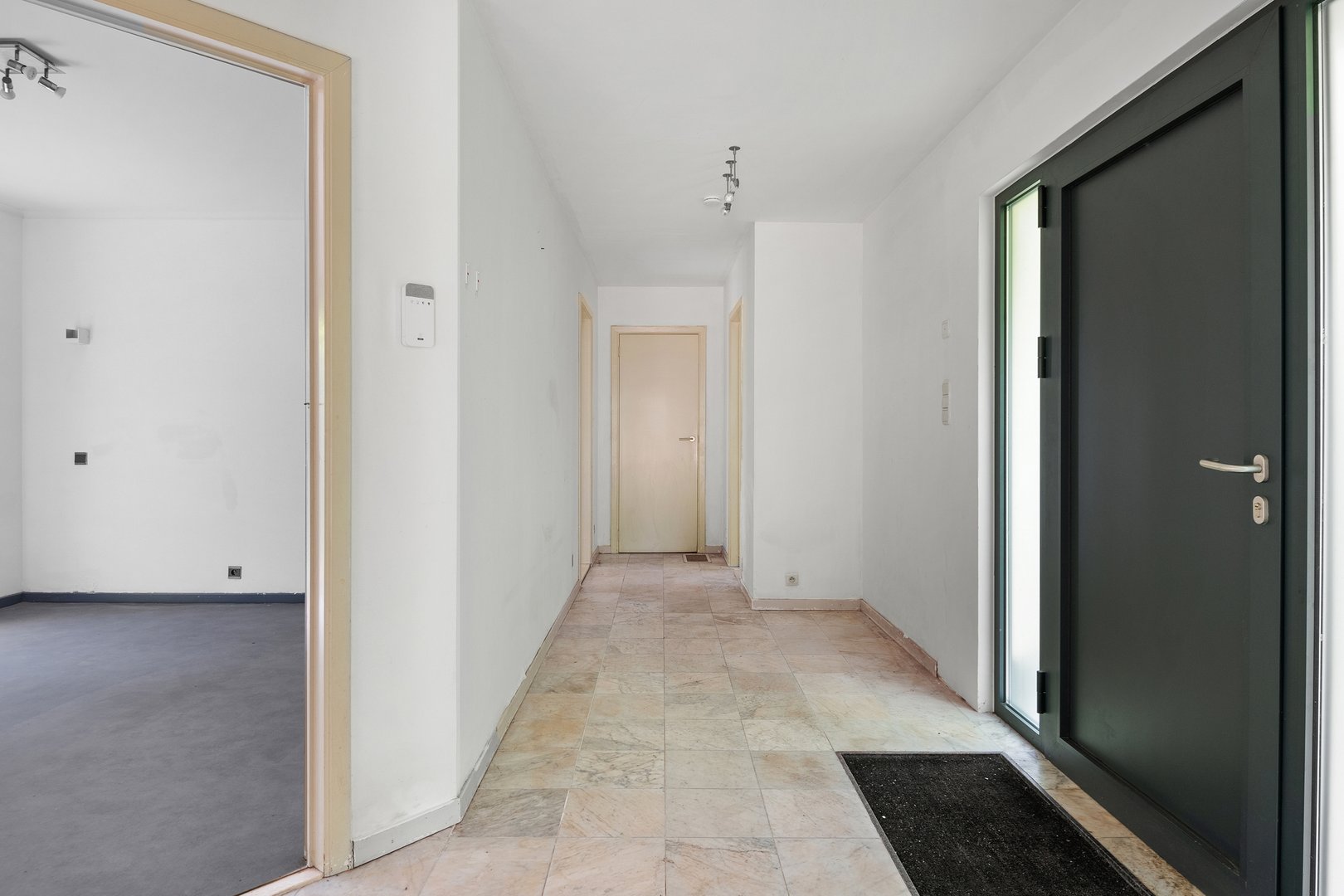 Vrijstaande woning met 4 slaapkamers. - foto 3