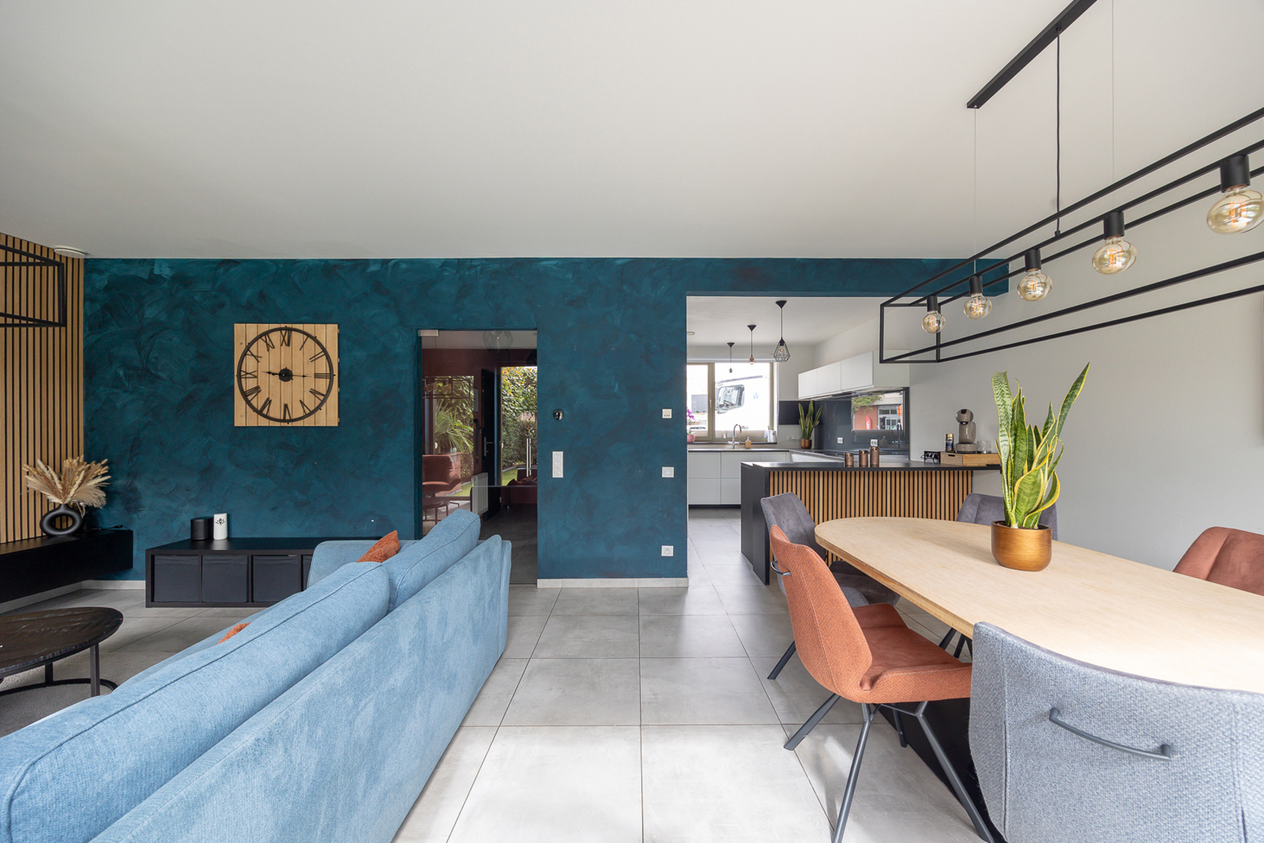 Instapklare woning met 4 SLPK en garage op toplocatie - foto 4