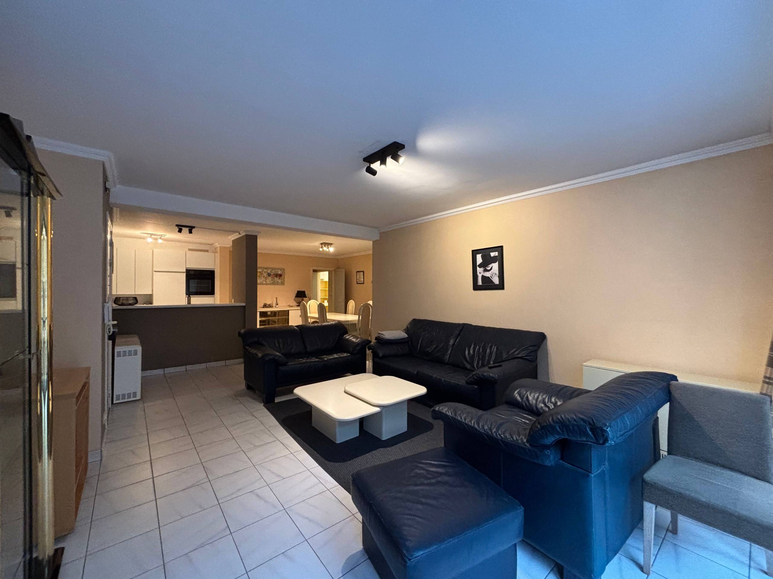 Ruim tweeslaapkamerappartement te Blankenberge - foto 3