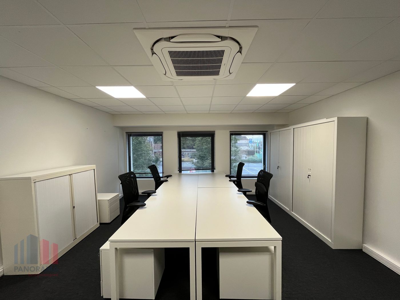 Furnished offices of 30 m² near the R4 - photo 1