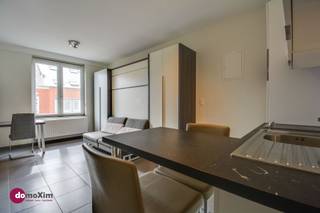 <p><span>Modern furnished studio, suitable for one person, in the center of Leuven </span></p><p><span> </span></p><p><span>This studio is located on the Bondgenotenlaan and is fully furnished. Its unique location in the center of Leuven and close to public transport makes this your ideal base. This studio is suitable for </span><span>one person</span><span>.</span></p><p><span> </span></p><p><span>The studio is fully equipped. You have a sofa, double bed, table and chairs, desk and television set. The kitchenette is fully equipped with refrigerator, dishwasher, microwave and hob. In addition, cutlery, plates and cooking utensils are also provided for you. </span></p><p><span> </span></p><p><span>The bathroom has a shower, toilet and sink. Do you have a washing machine or dryer? The connection for this is available. </span></p><p><span> </span></p><p><span>The building is equipped with an elevator. In the basement of the building you can dispose of your waste and there is space to store your bike. </span><span> </span></p><p><span> </span></p><p><span>The monthly fee totals €95. This flat rate covers all your expenses for the common parts, your heating, internet, garbage collection and at the beginning of your contract you will get new mattress cover. </span></p><p><span> </span></p><p><span>You can also rent this studio for a shorter term. The minimum period is 6 months and the rent is increased by 8% in this case. The charges remain the same. </span></p><p><span> </span></p><p><span>Schedule your visit now!</span></p><p><span> </span></p><p><span>015 20 36 00 - <span>info@domoxim.be</span></span></p><p><span> </span></p>