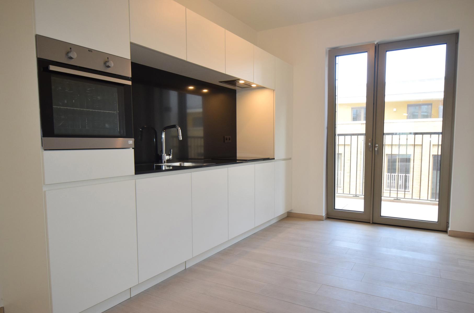 Apartment for rent in Antwerp with 2 bedrooms - photo 4