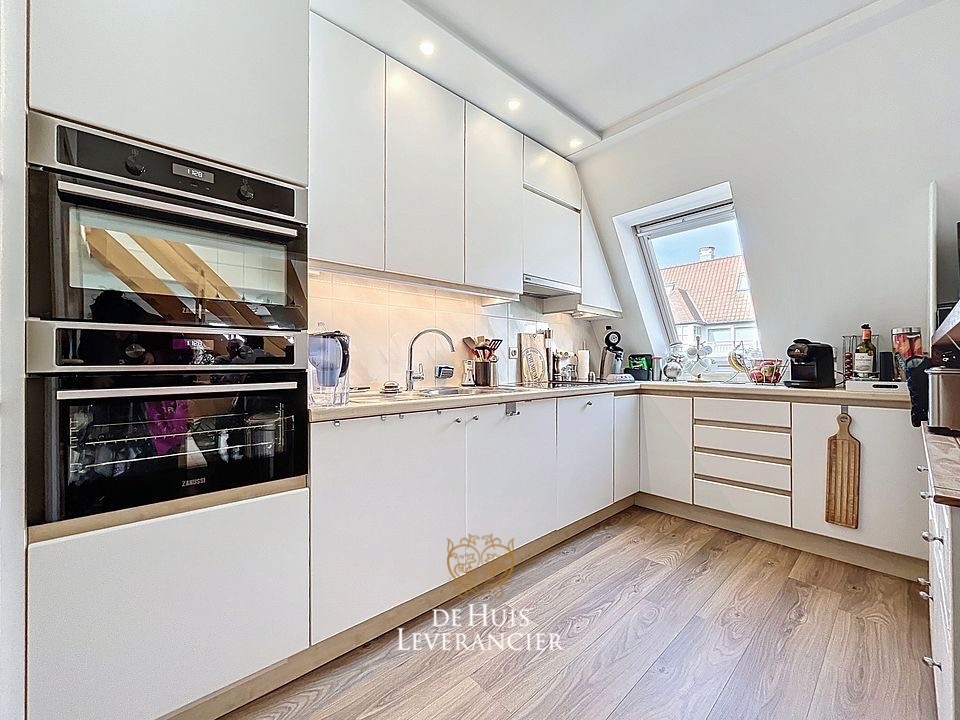 Stijlvol duplex-appartement met 3 slaapkamers op topligging in Koksijde – ideaal als tweede verblijf aan zee - foto 4