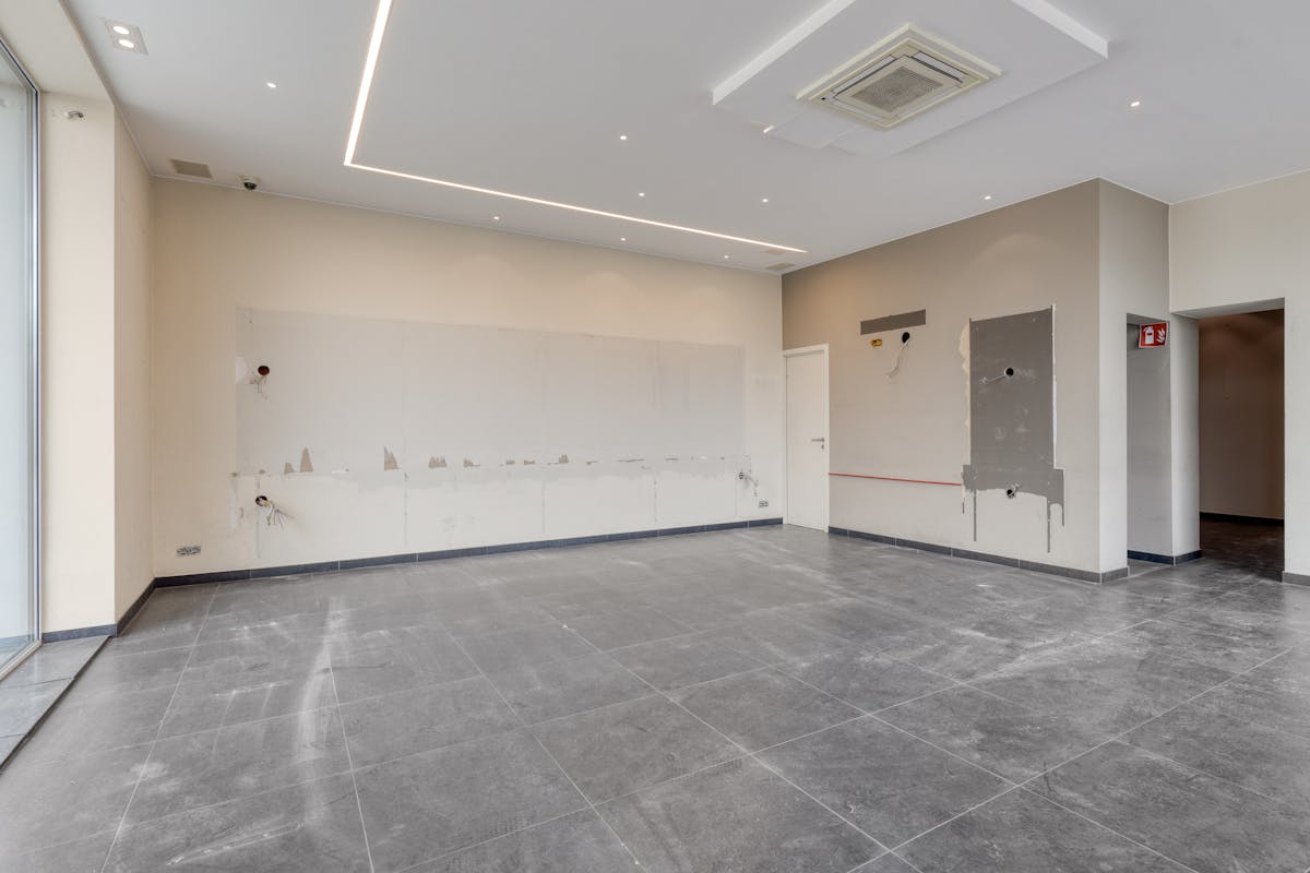 Commercial property for sale in Sint-Pieters-Leeuw - photo 5