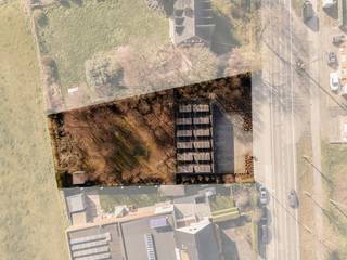 Stap binnen in de grandeur van dit voormalige bankkantoor, nu beschikbaar als een veelzijdig energiezuinig kantoorgebouw dat perfect is voor...