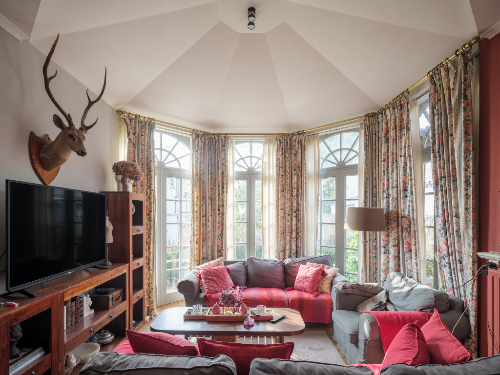 Sint-Amandsberg. Op te frissen directeurswoning met bijhorend magazijn en afzonderlijke loft op een boogscheut van het centrum van Gent. - foto 4