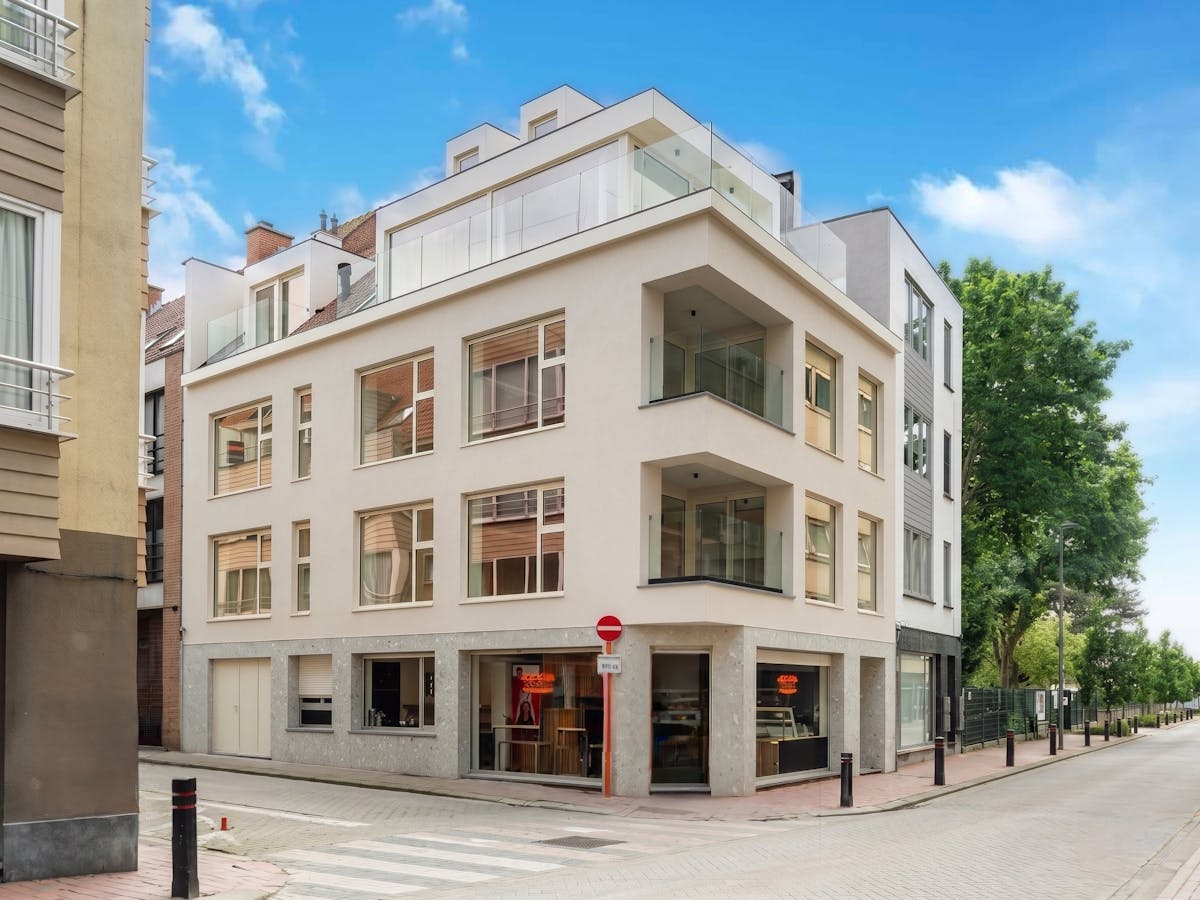 Opbrengsteigendom met 3 appartementen te koop in Knokke-Heist - foto 1