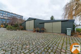 SCHELLE - Centraal gelegen ruime woning met loodsDeze landelijke eigendom gelegen tussen Antwerpen en Brussel biedt een unieke combinatie van...