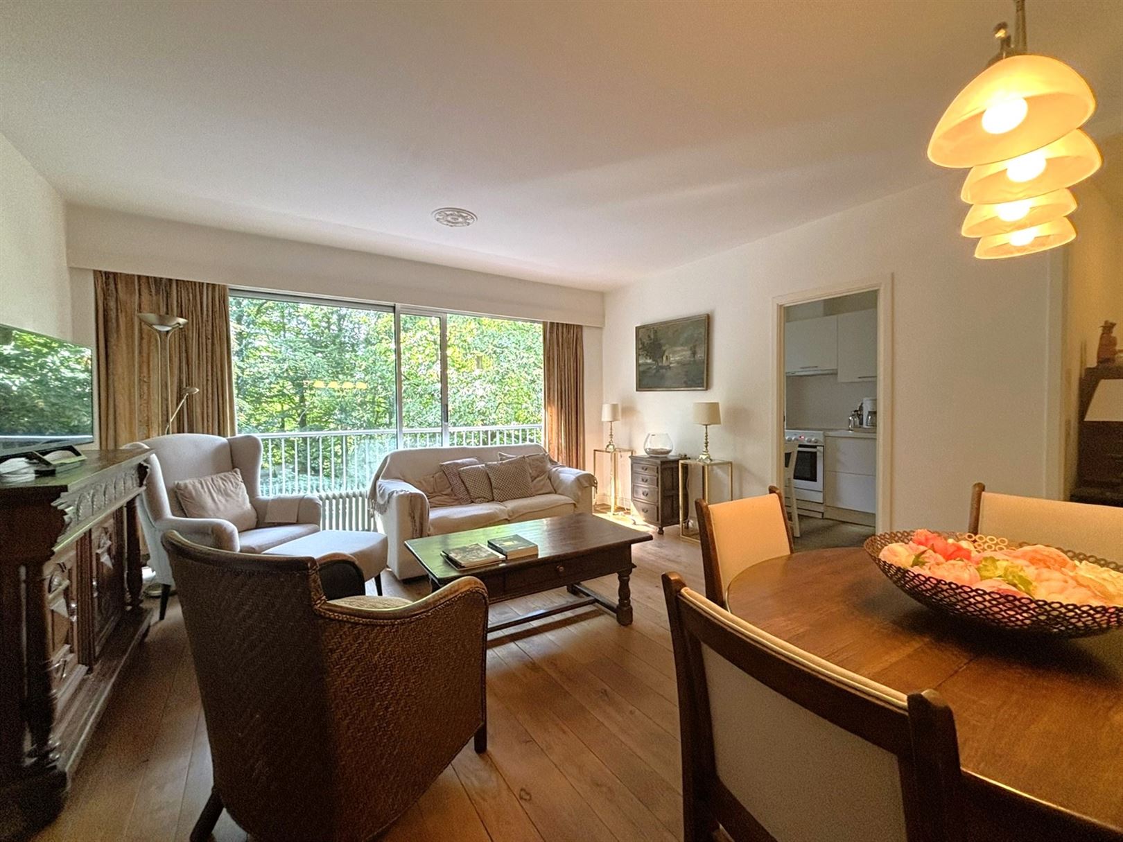 Appartement met 2 slaapkamers in goed onderhouden gebouw! - foto 3