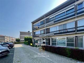 Ben je op zoek naar een appartement waar je je eigen stempel op kan drukken ? Dan is dit misschien wel iets voor jou! Op de tweede verdieping...