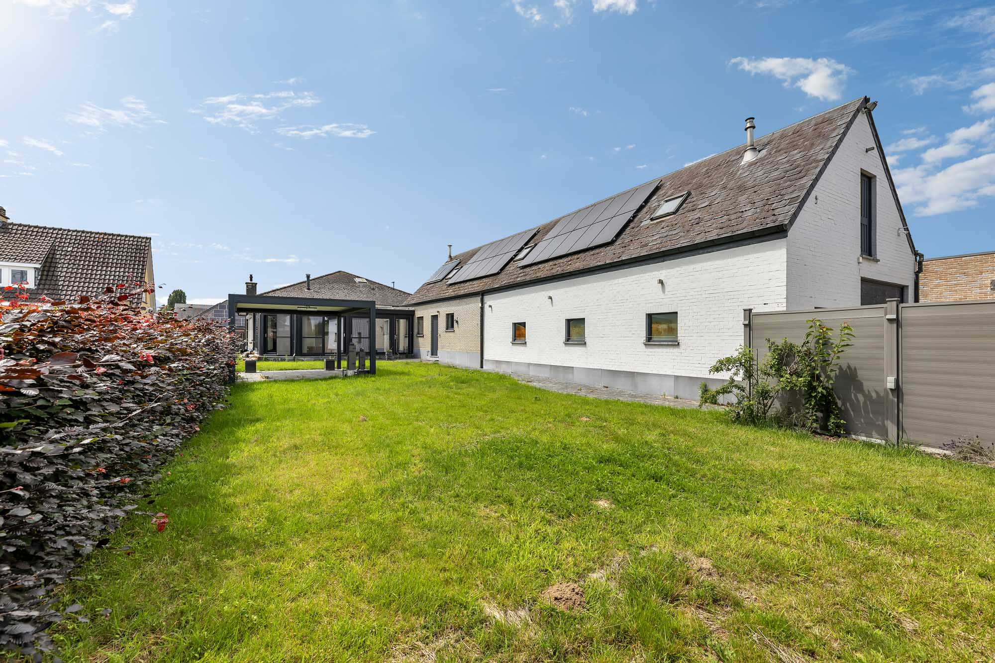UNIEKE BUITENKANS! Instapklare bungalow met loods/bouwgrond - foto 4