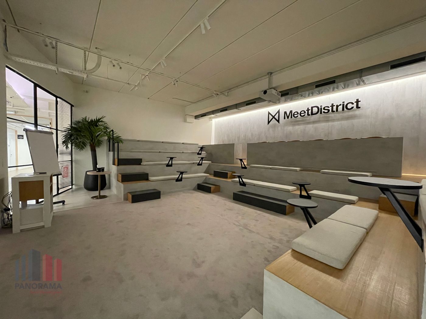 All-in offices in prime location with panoramic views of the football pitch! - photo 4