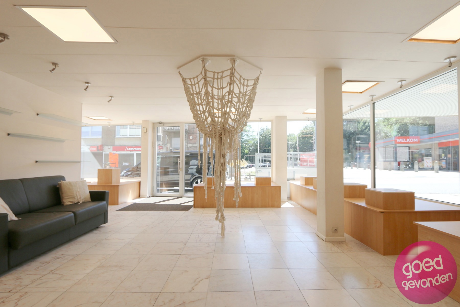 UITZONDERLIJK WINKELPAND + ATELIER + ONDERGRONDSE PARKINGS  - foto 4