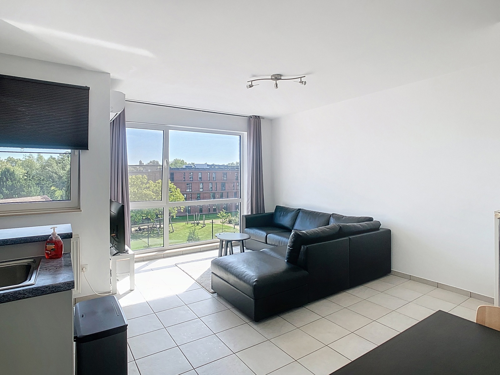 Bright duplex apartment near Leuven - photo 5