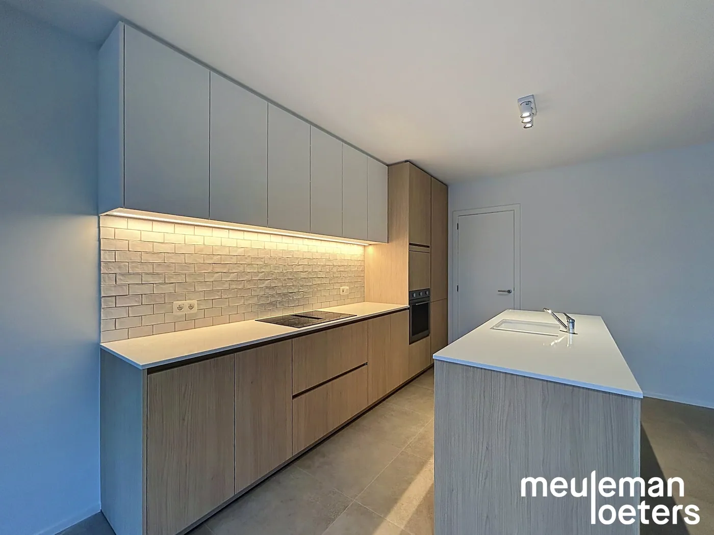 Appartement économe en énergie avec trois chambres, grande terrasse et garage - photo 5