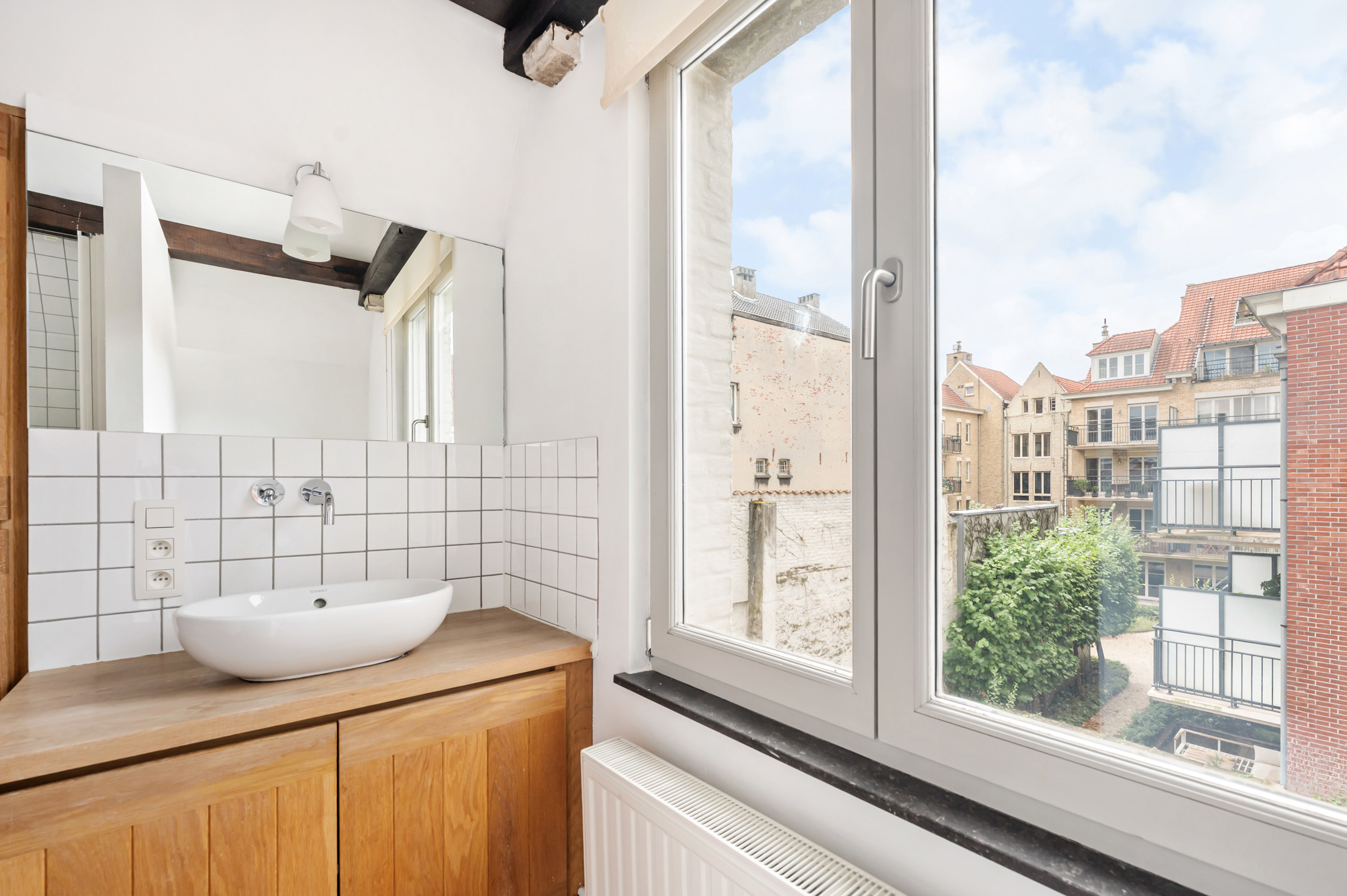 ANTWERPEN CENTRUM - Trapgevelhuis "De Rosenhoedt" met tuin - foto 4